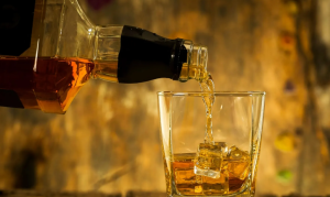 Elevate Your Whisky Tasting Experience with Proper Palate Cleansing Techniques